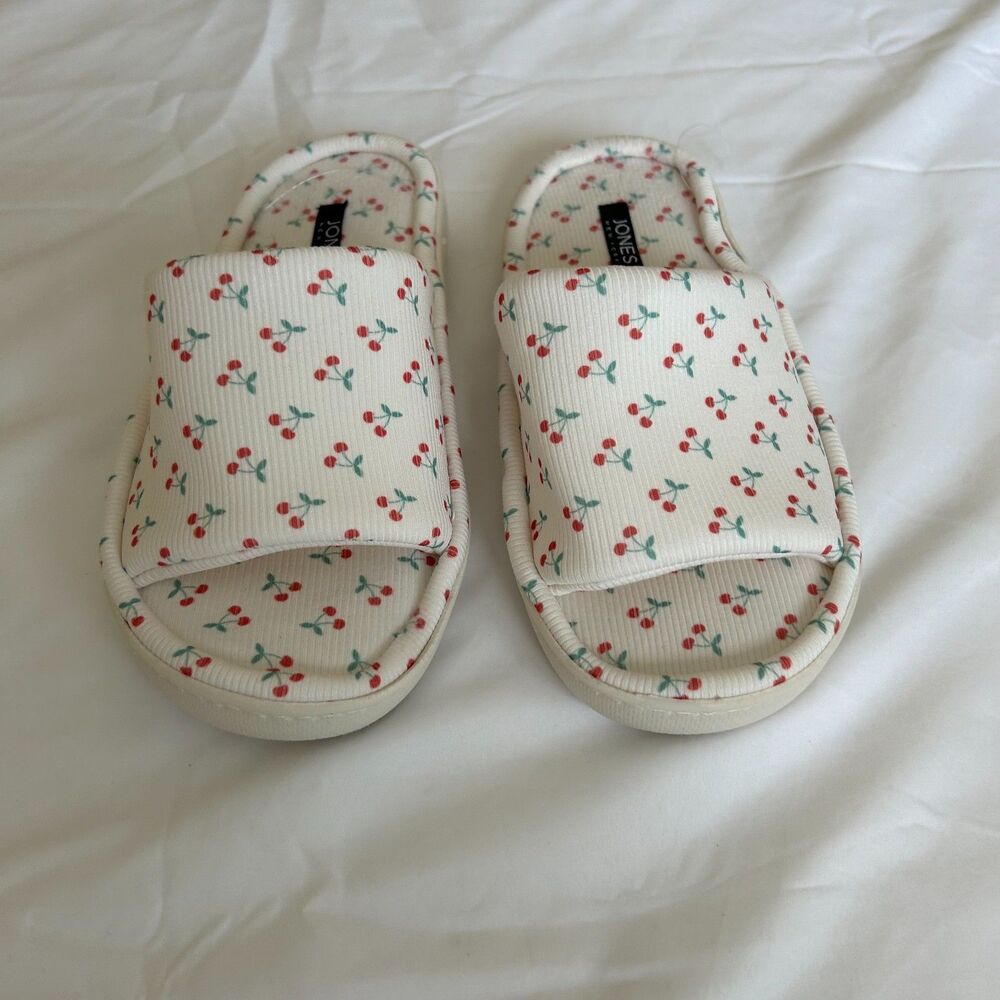 Jones New York Women's Cherry Print Ribbed Open Toe House Slippers Size 8-9